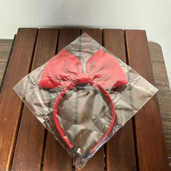 Red Bow Headband BRAND NEW IN BAG !! - Picture 5 of 6